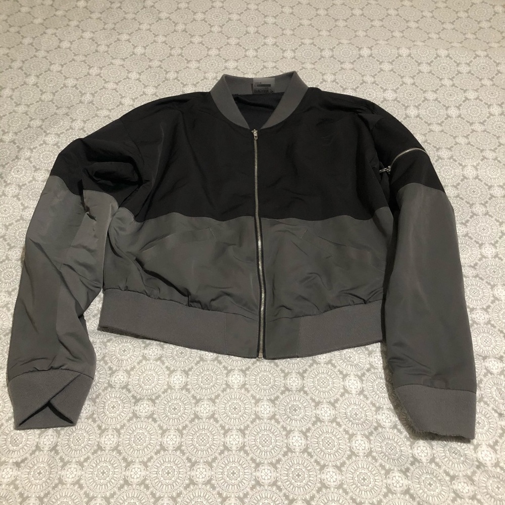 Nikki blackketter Gymshark bomber jacket